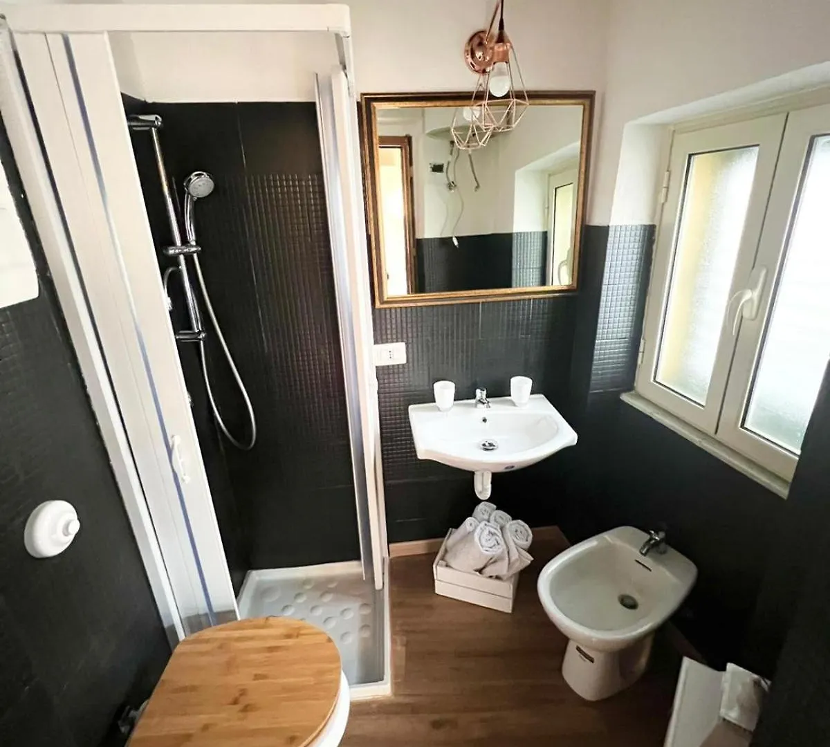 Cassari Room Palermo Bed & Breakfast